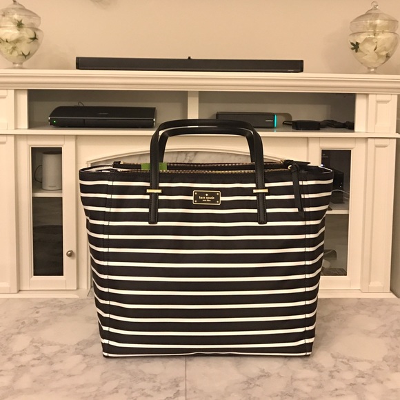 kate spade Handbags - 🆕 Kate Spade Tayla Wilson Road French Stripe